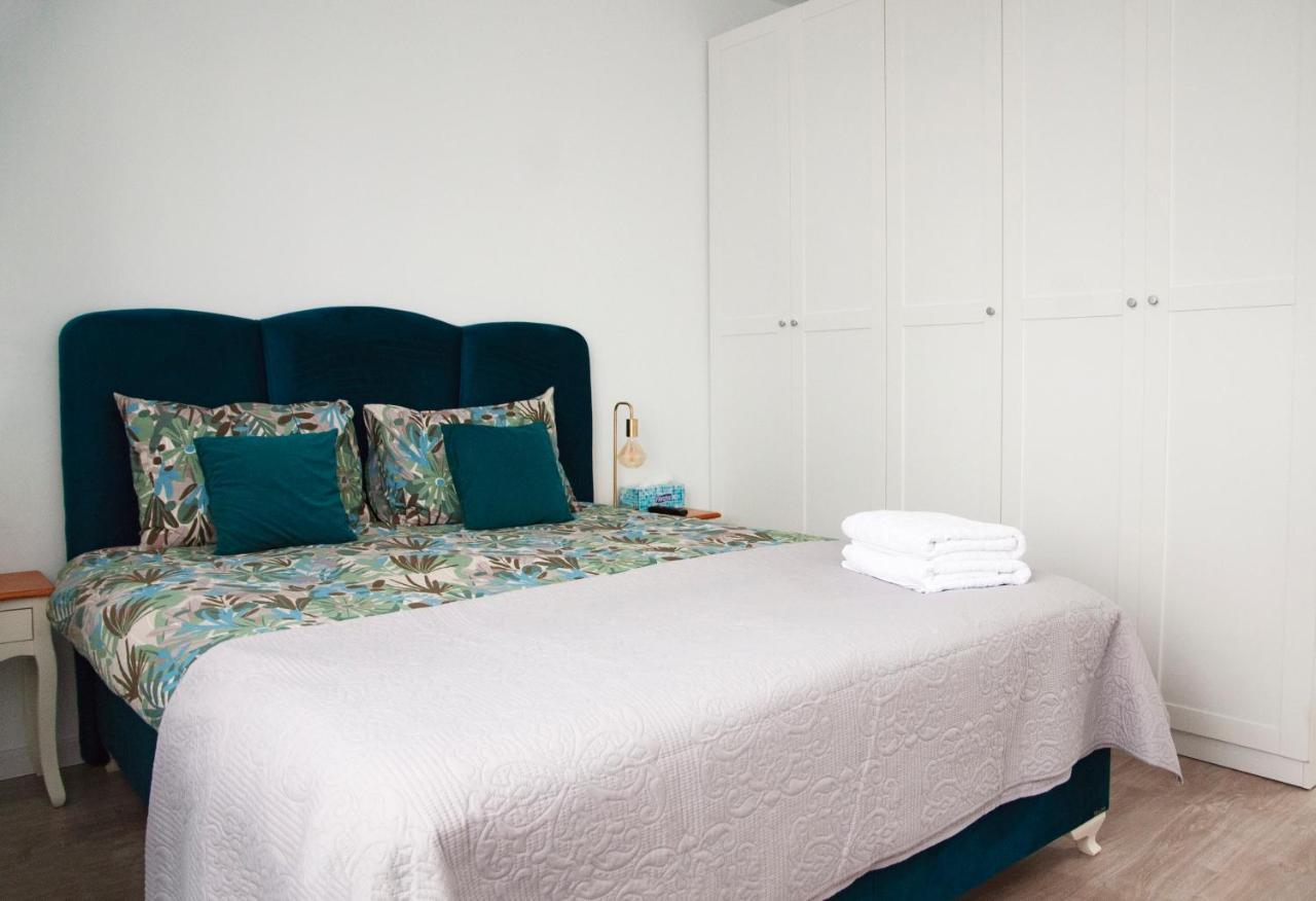 Elis Apartment By Oasis Homes Oradea Ngoại thất bức ảnh