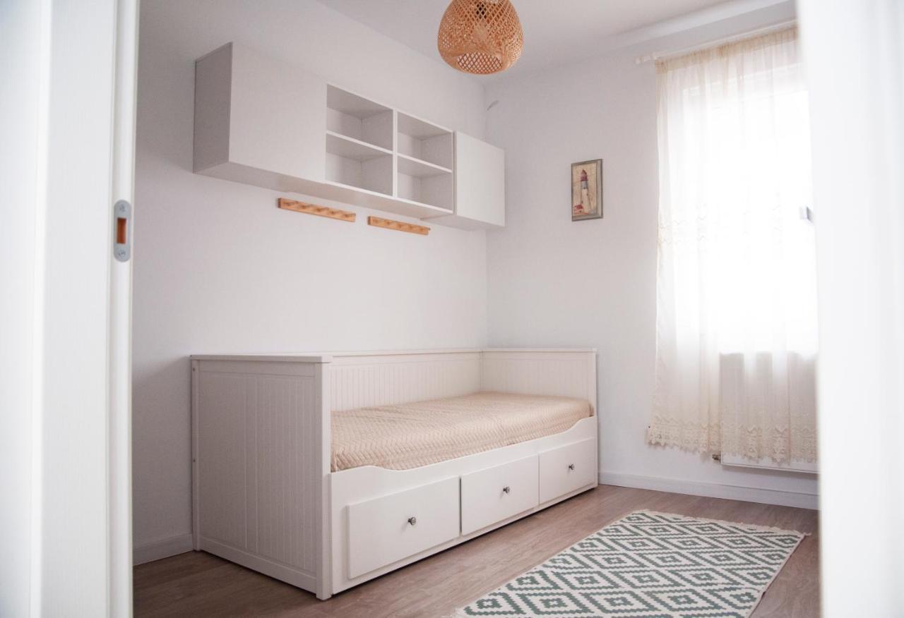 Elis Apartment By Oasis Homes Oradea Ngoại thất bức ảnh
